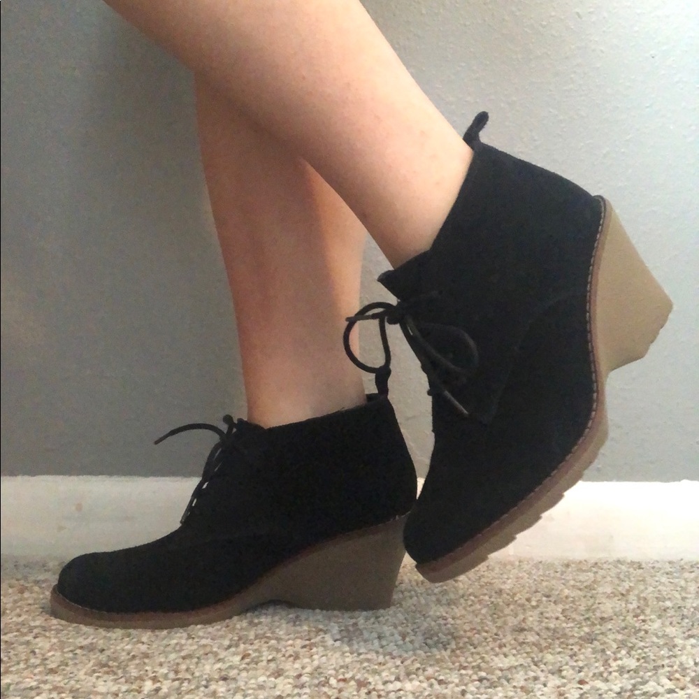 Black Leather Healed Booties w/ Brown Heel